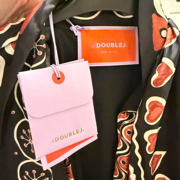 LA DoubleJ Black and Pink Resort Gown with Bishop Sleeves - goop - Picture 7 of 8